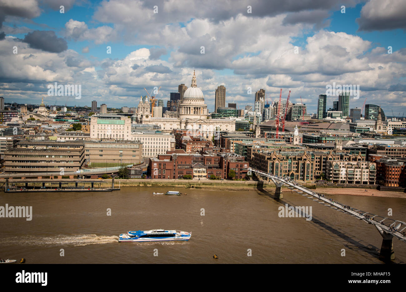 Nacht auf der Themse - London, Großbritannien Stockfoto