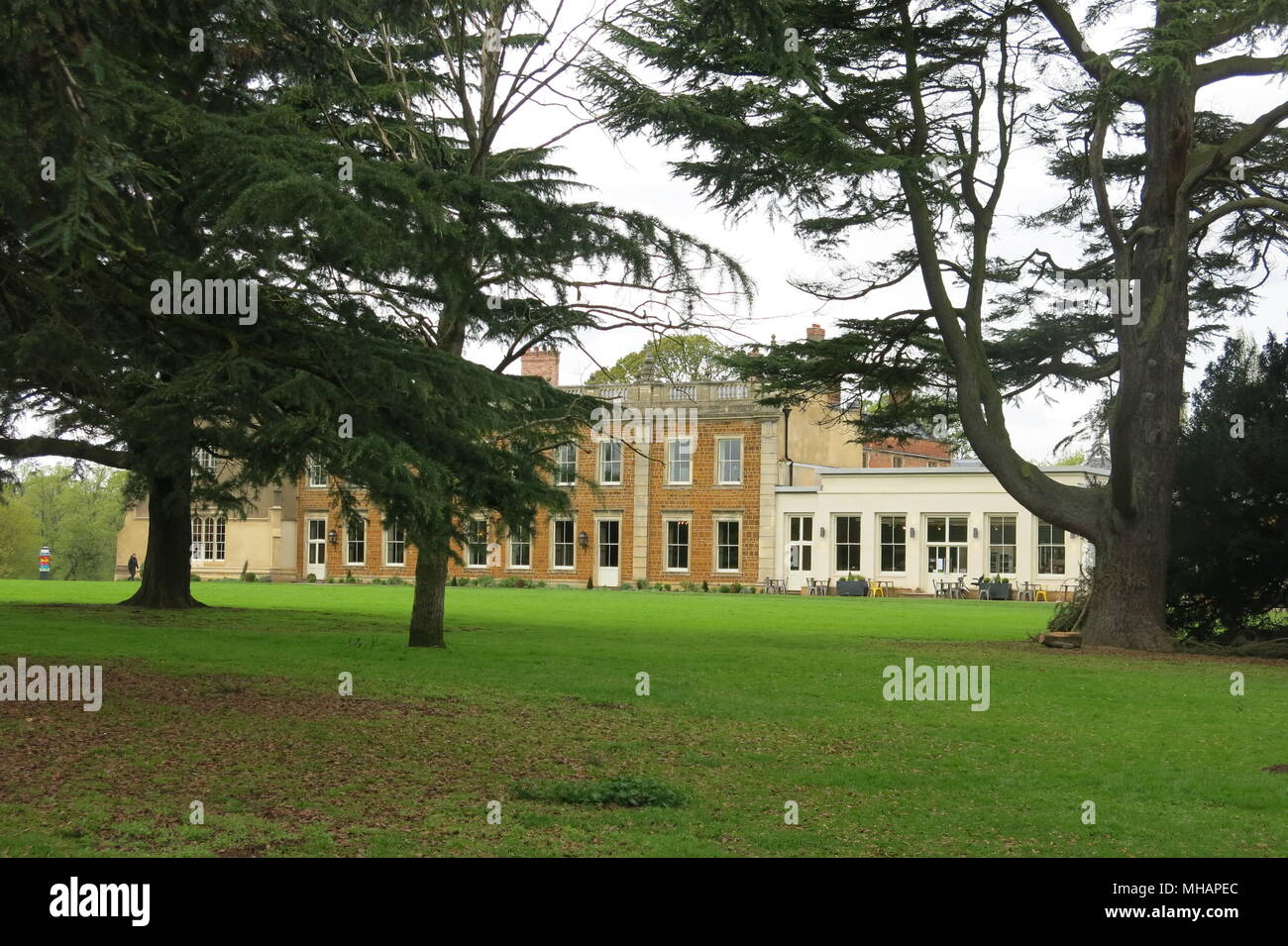 Delapre Abtei, am Rande von Northampton, hat 900 Jahre Geschichte und 500 Hektar Wald, Park und Garten; das Haus und die Anlage besuchen. Stockfoto