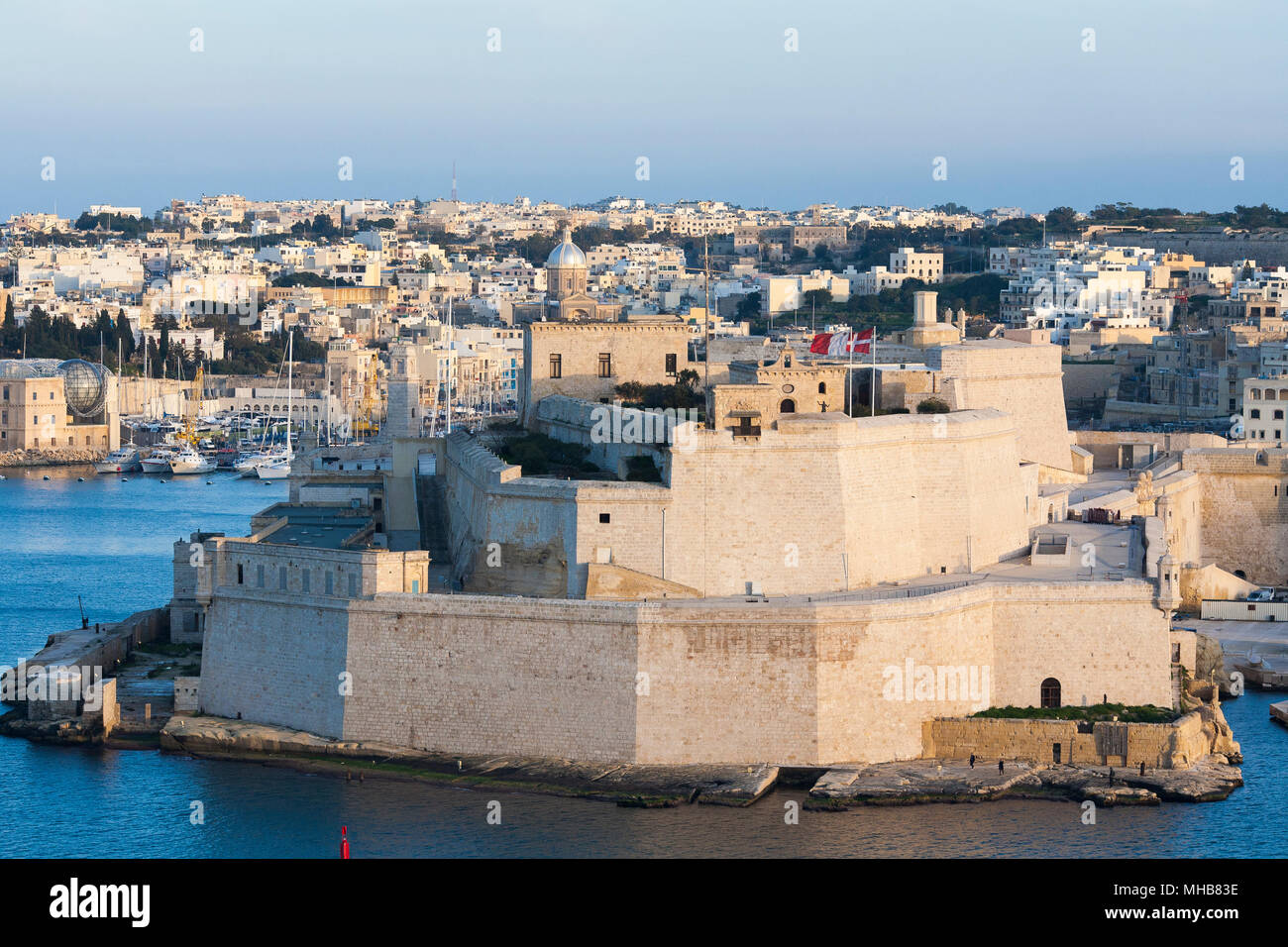 Ein Blick über Forti San Anglu den Grand Harbour von Valletta auf der Insel von Malta. Stockfoto