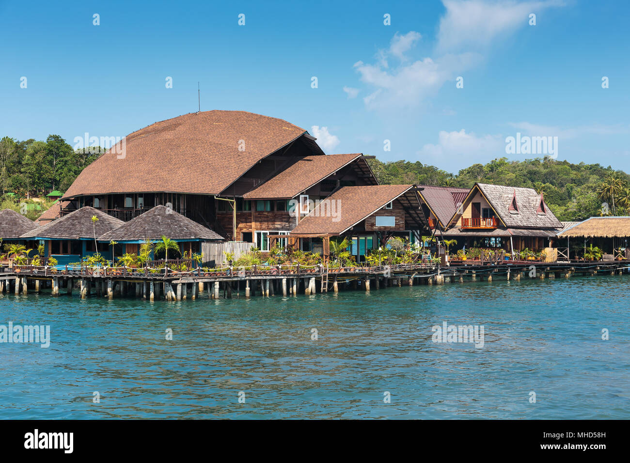 Häuser auf Stelzen im Fischerdorf Bang Bao, Koh Chang, Thailand Stockfoto