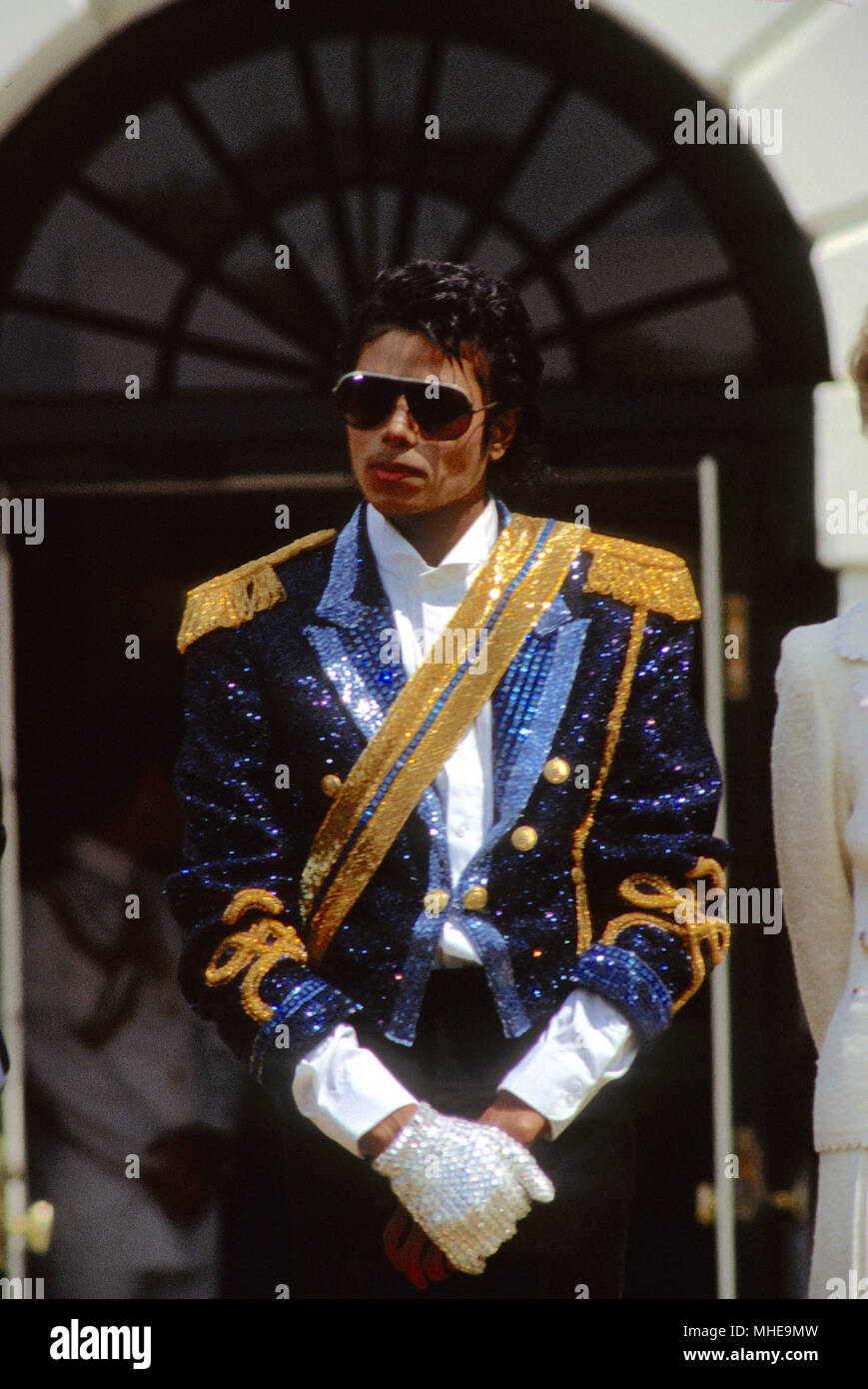 Washington, DC, USA, 15. Mai 1984 Michael Jackson ist im Weißen Haus von Präsident Ronald Reagan und First Lady Nancy Reagan geehrt für seine Bemühungen bei der Unterstützung von "Sagen Sie einfach nein zu Drogen": Mark Reinstein/MediaPunch Stockfoto