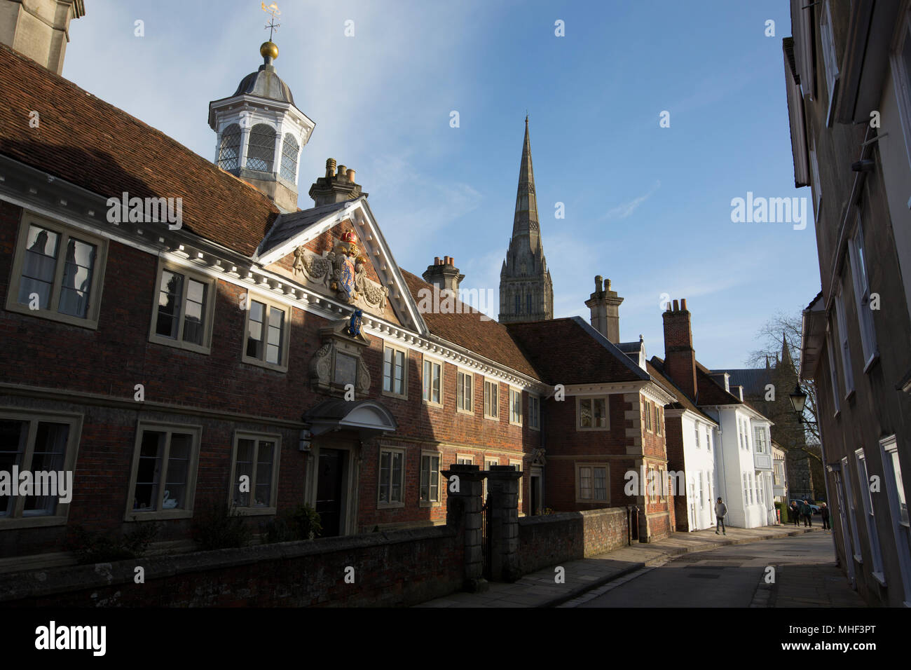 Die Kathedrale von Salisbury in der Ferne, während Untersuchungen weiter in den Nerv agent Angriff auf Sergej und Julia Skripal, Wiltshire, Großbritannien Stockfoto