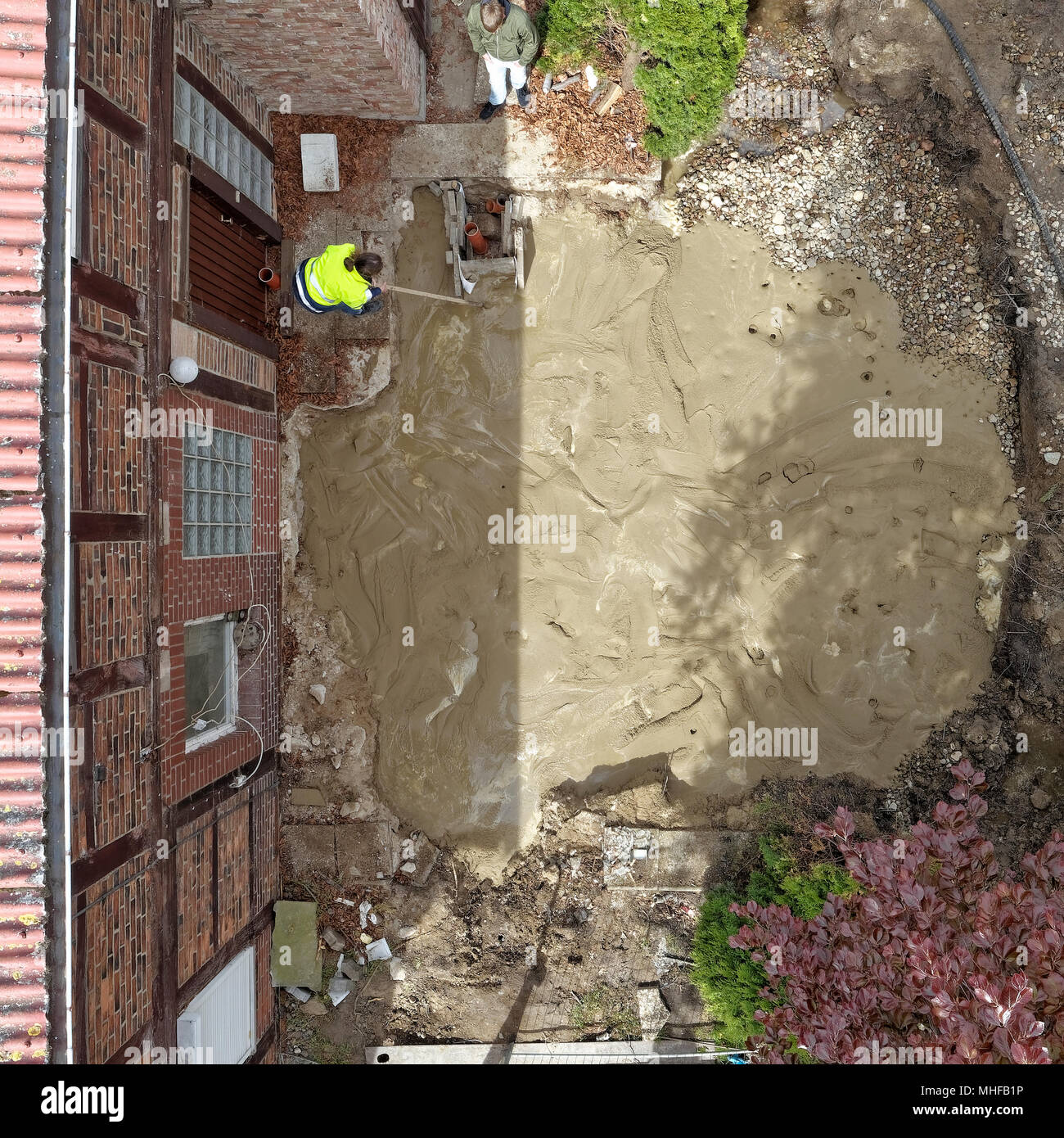 Wolfsburg, Niedersachsen, Deutschland, April 27, 2018: Luftaufnahme von einer vertikalen Perspektive einer Baugrube mit flüssigen Boden versiegelt, drone Schuß Stockfoto