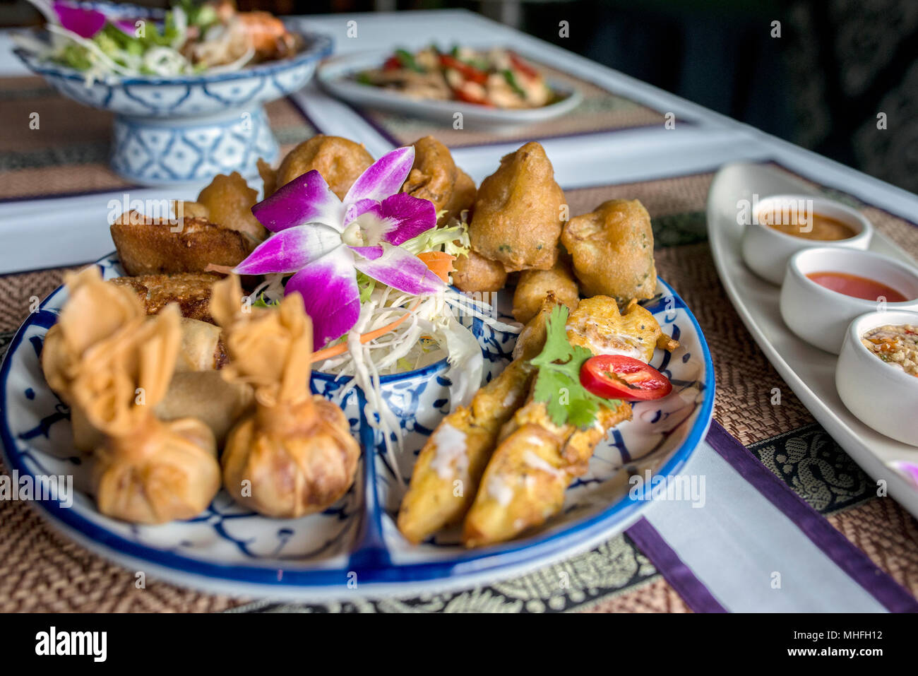 Thailändisches Essen in einem Restaurant Stockfoto