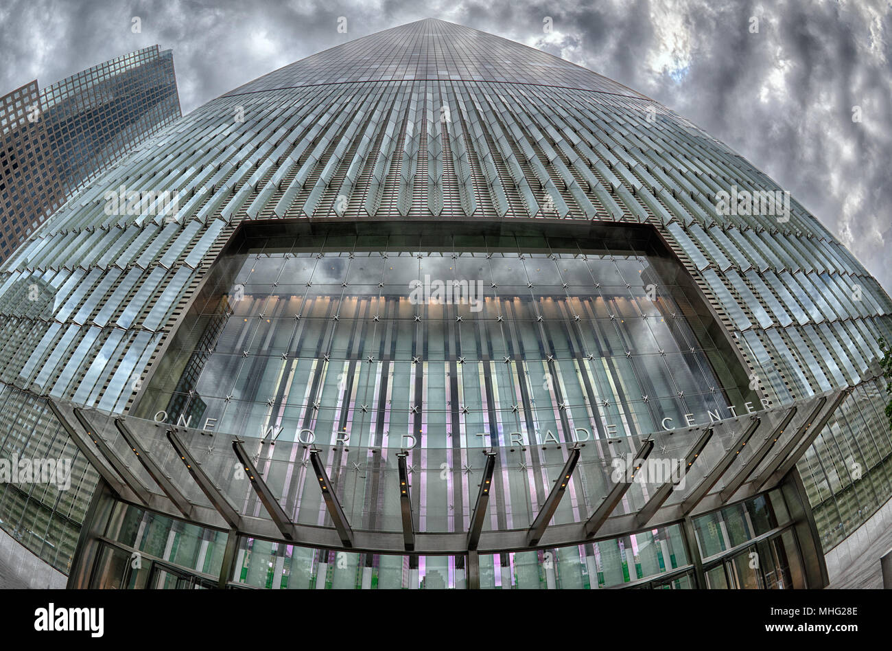 NEW YORK - USA - 13 Juni 2015 One World One nation Freedom Tower am Denkmal 9/11 und Ground Zero ist jetzt geöffnet Stockfoto