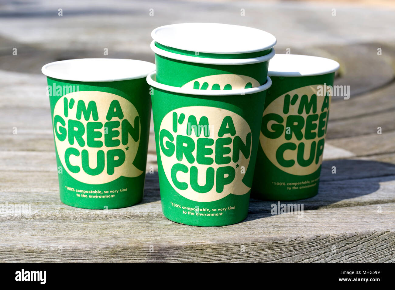 100% kompostierbar Grün recyclebare Kaffeetassen mit kein Kunststoff hergestellt Stockfoto