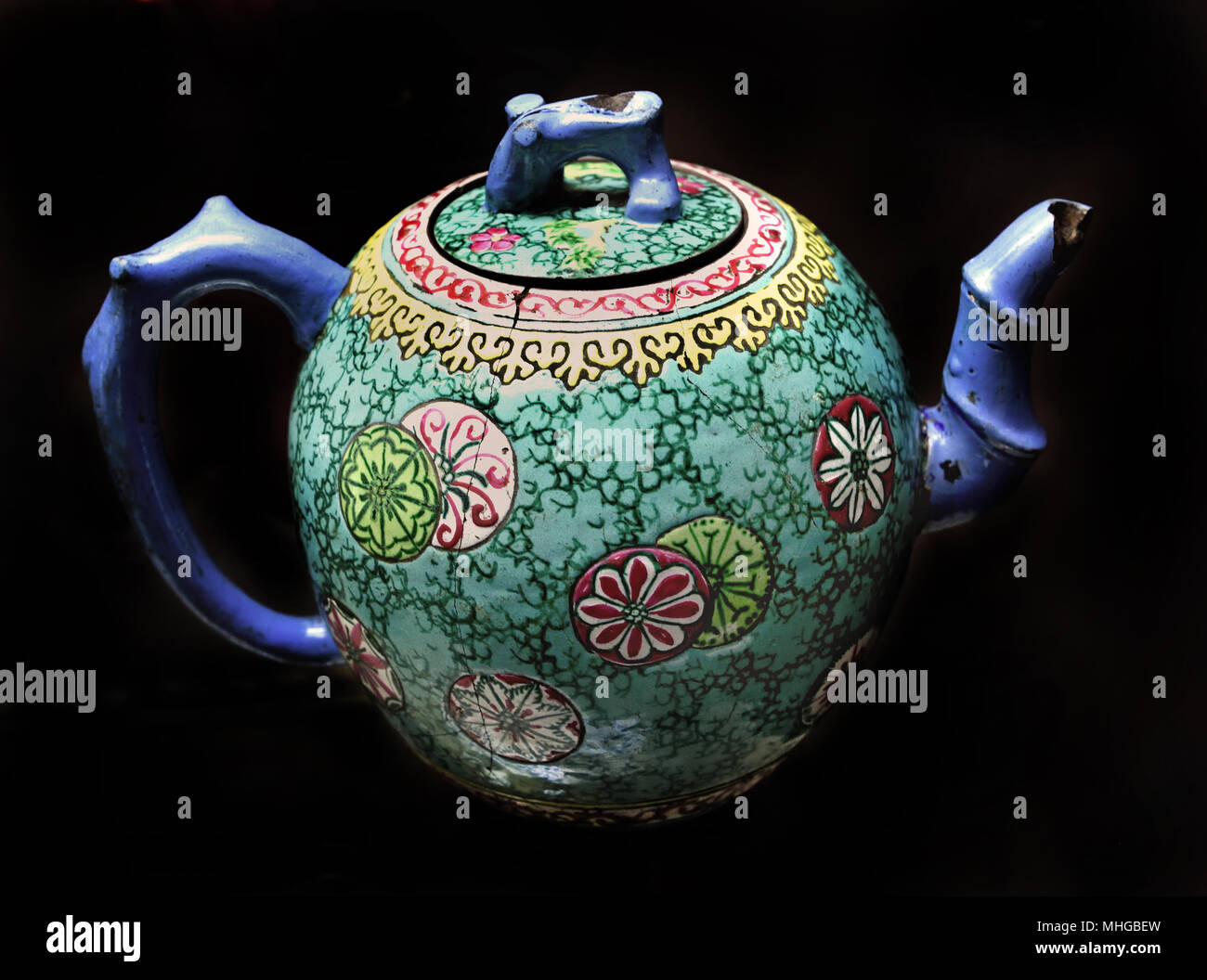 Teekanne Mitte des 19. Jahrhunderts China chinesisches Porzellan Stockfoto