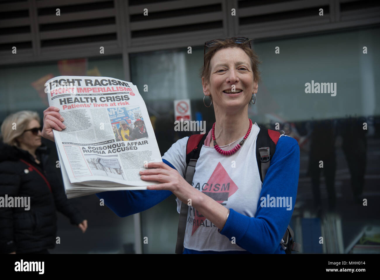 London, Großbritannien. Mai, 2018. Der jährliche Tag der März und Kundgebung zum 1. Mai 2018 in London. Tausende von Menschen in London Mai Tag März und Kundgebung auf dem Trafalgar Square. Seit 1890 Mai Tag gefeiert hat in der ganzen Welt als Tag der Solidarität der Arbeiterklasse. In vielen Ländern Veranstaltungen statt, am 1. Mai, sondern in Newcastle im März und Rallye hat für viele Jahre auf dem Samstag der frühen May Bank Holiday Wochenende statt. Credit: Siehe Li/Alamy leben Nachrichten Stockfoto