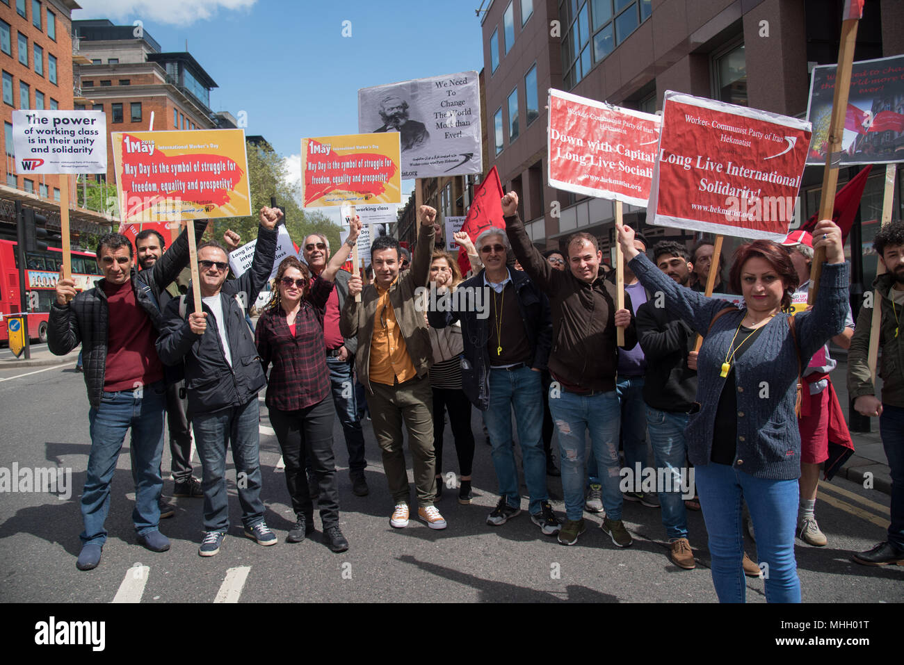 London, Großbritannien. Mai, 2018. Der jährliche Tag der März und Kundgebung zum 1. Mai 2018 in London. Tausende von Menschen in London Mai Tag März und Kundgebung auf dem Trafalgar Square. Seit 1890 Mai Tag gefeiert hat in der ganzen Welt als Tag der Solidarität der Arbeiterklasse. In vielen Ländern Veranstaltungen statt, am 1. Mai, sondern in Newcastle im März und Rallye hat für viele Jahre auf dem Samstag der frühen May Bank Holiday Wochenende statt. Credit: Siehe Li/Alamy leben Nachrichten Stockfoto