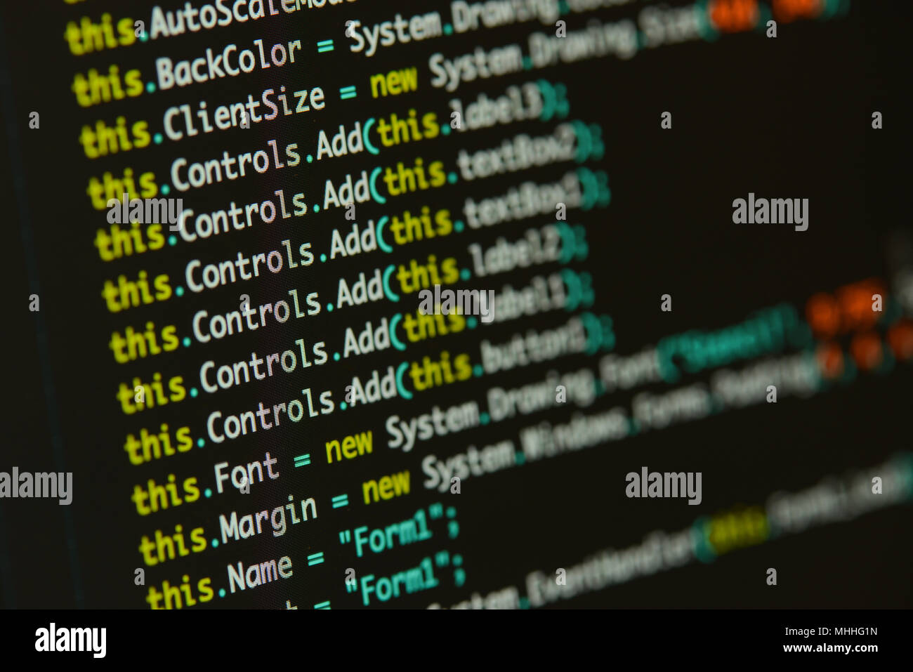 Realer c# Code-Entwicklungsbildschirm. Abstrakter Algorithmus für die Programmierung von Arbeitsabläufen. Zeilen des c#-Codes sichtbar. Stockfoto