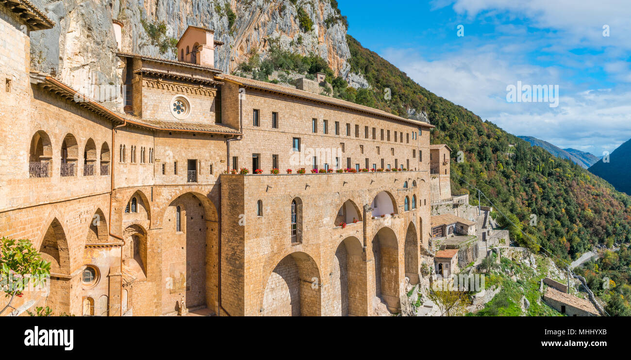 Kloster der Heiligen Höhle (Sacro Speco) des Heiligen Benedikt Subiaco, in der Provinz Rom in der italienischen Region Latium. Stockfoto