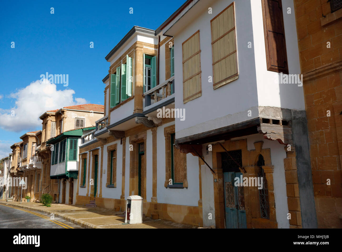 Alt und vor Kurzem renovierte Häuser in der Arabahmet Bezirk,Nikosia/Lefkosa/Nikosia, Türkische Republik Nordzypern Stockfoto