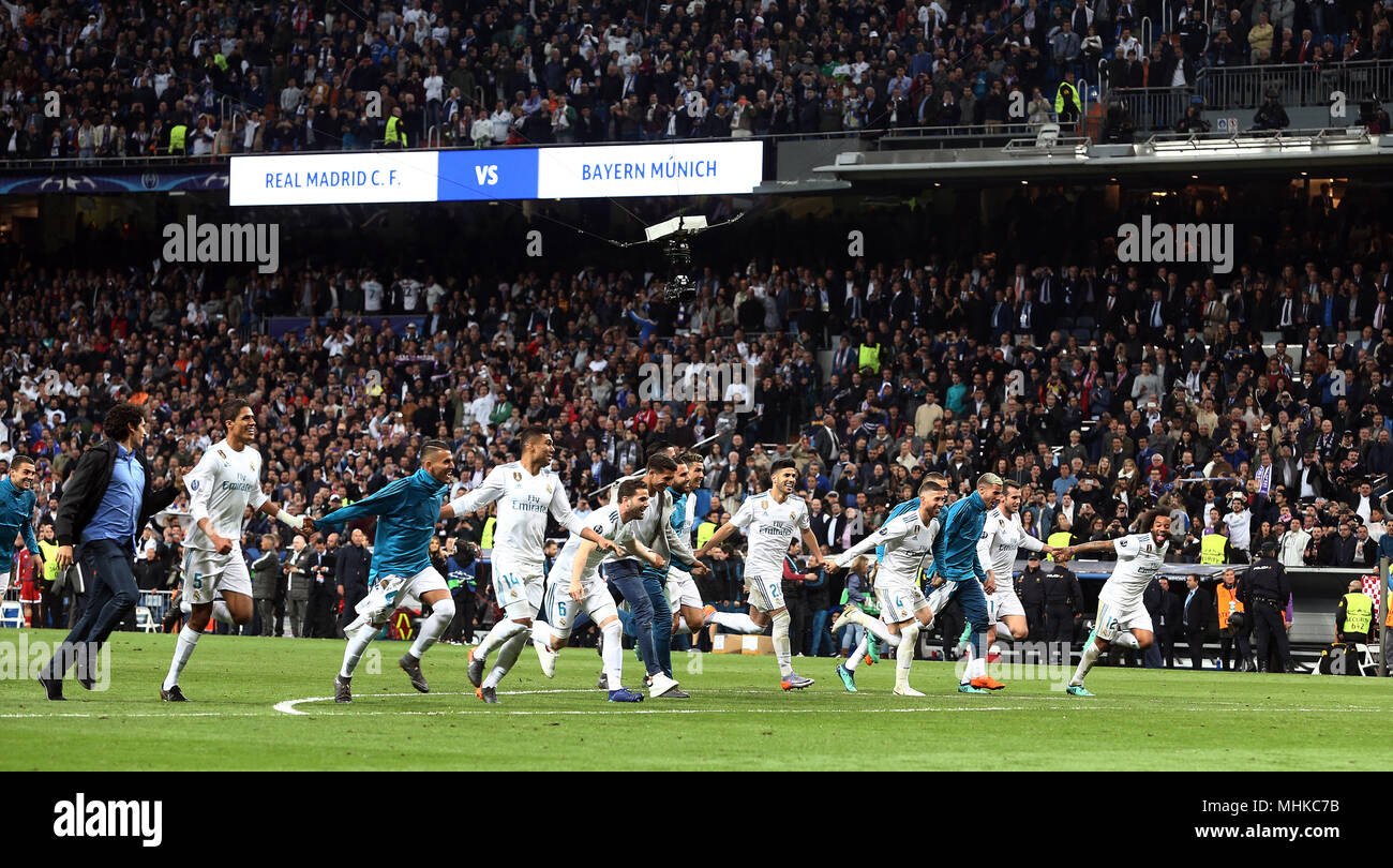 Madrid, Spanien. Mai, 2018. Real Madrid feiert die Qualifikation für das Finale der Champions League in kyev Die nächsten 26 Mai nach der UEFA Champions League Halbfinale Rückspiel Spiel zwischen Real Madrid und Bayern München im Santiago Bernabeu beendet. Credit: SOPA Images Limited/Alamy leben Nachrichten Stockfoto