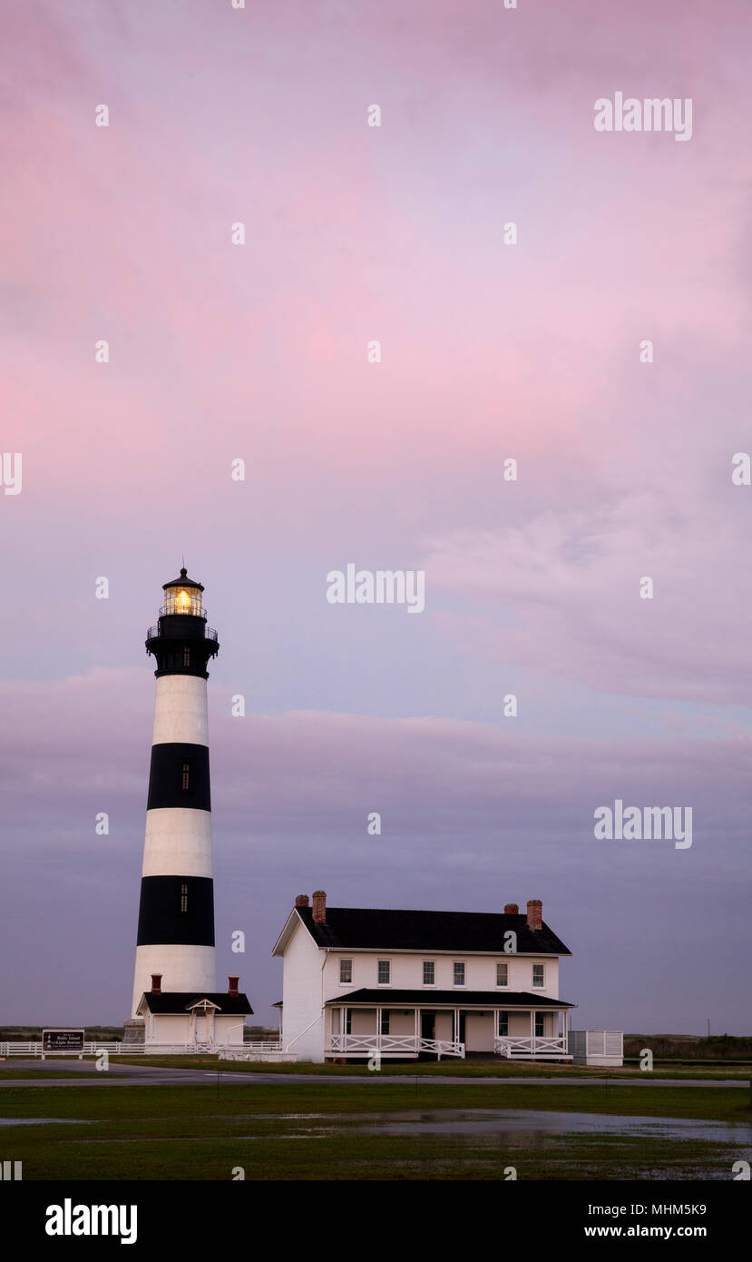 NC-01762-00... NORTH CAROLINA- Bodie Island Lighthouse auf die Outer Banks in Cape Hatteras National Seashore. Stockfoto