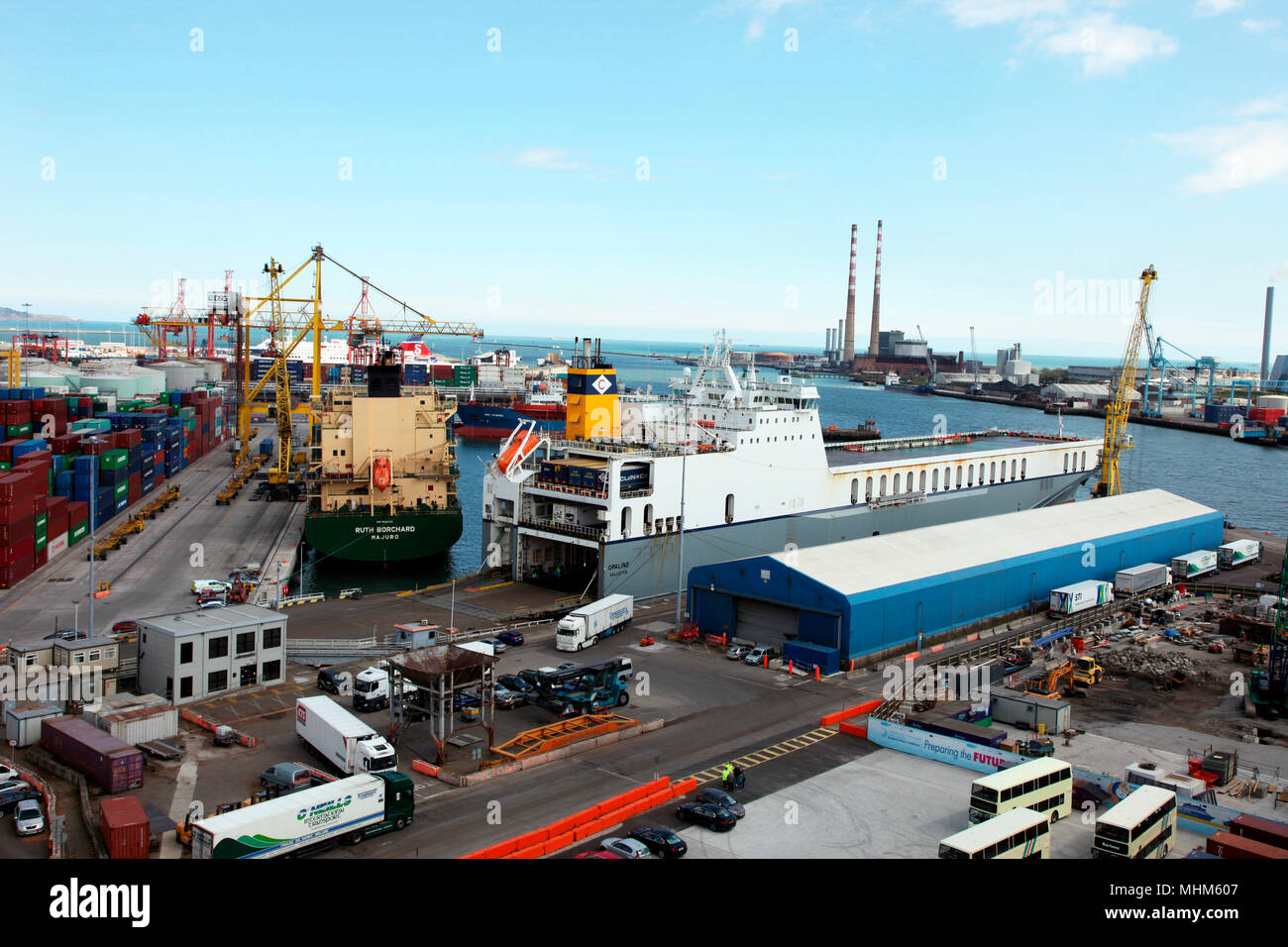 Schifffahrt im Hafen von Dublin, Ieland Stockfoto