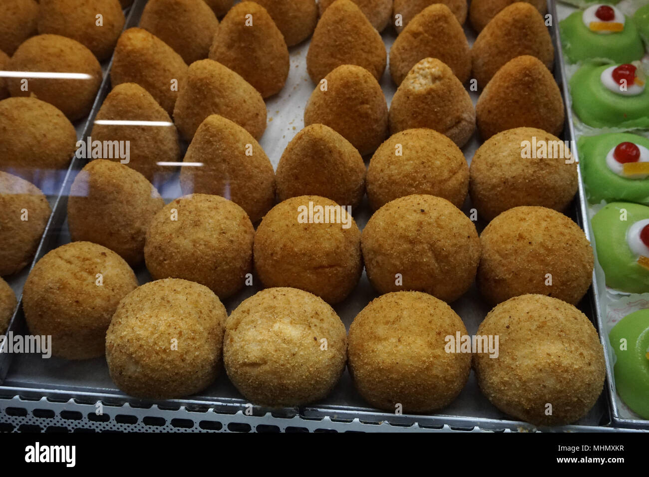 Sizilianischen arancini Detail gebratener Reis Kugeln Stockfoto