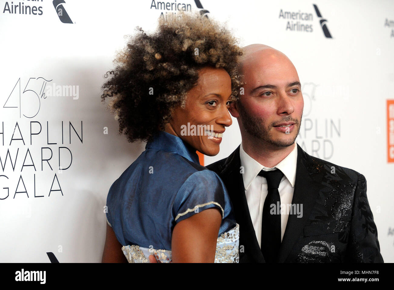 Karine Plantadit und Gast an der 45th Chaplin Award Gala in der Alice