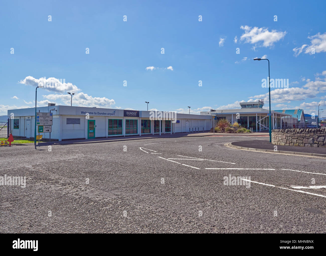 Der Eingang zum Flughafen Dundee, einem von Scotlands regionale Flughäfen an der Ostküste. Dundee, Angus, Schottland. Stockfoto