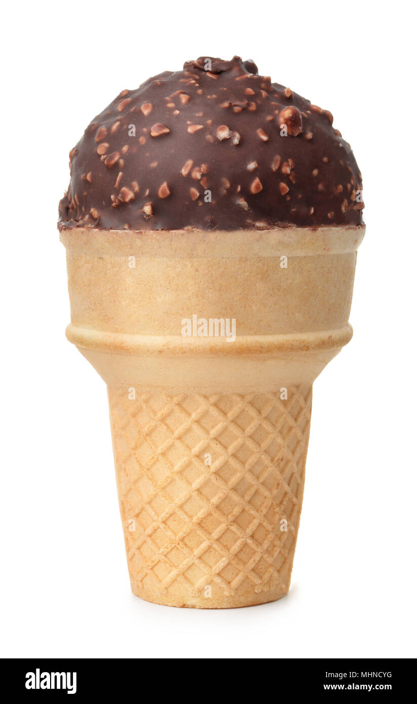 Chocolate Ice Cream Wafer Kegel isoliert auf weißem Stockfoto