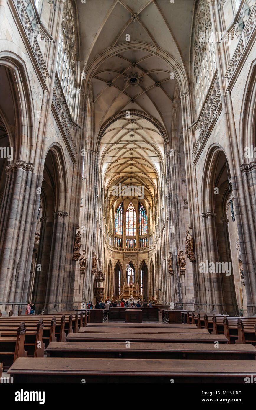 Prag, Tschechische Republik - 19 August 2017: St. Vitus Kathedrale. Es ist ein prominentes Beispiel der gotischen Architektur Stockfoto