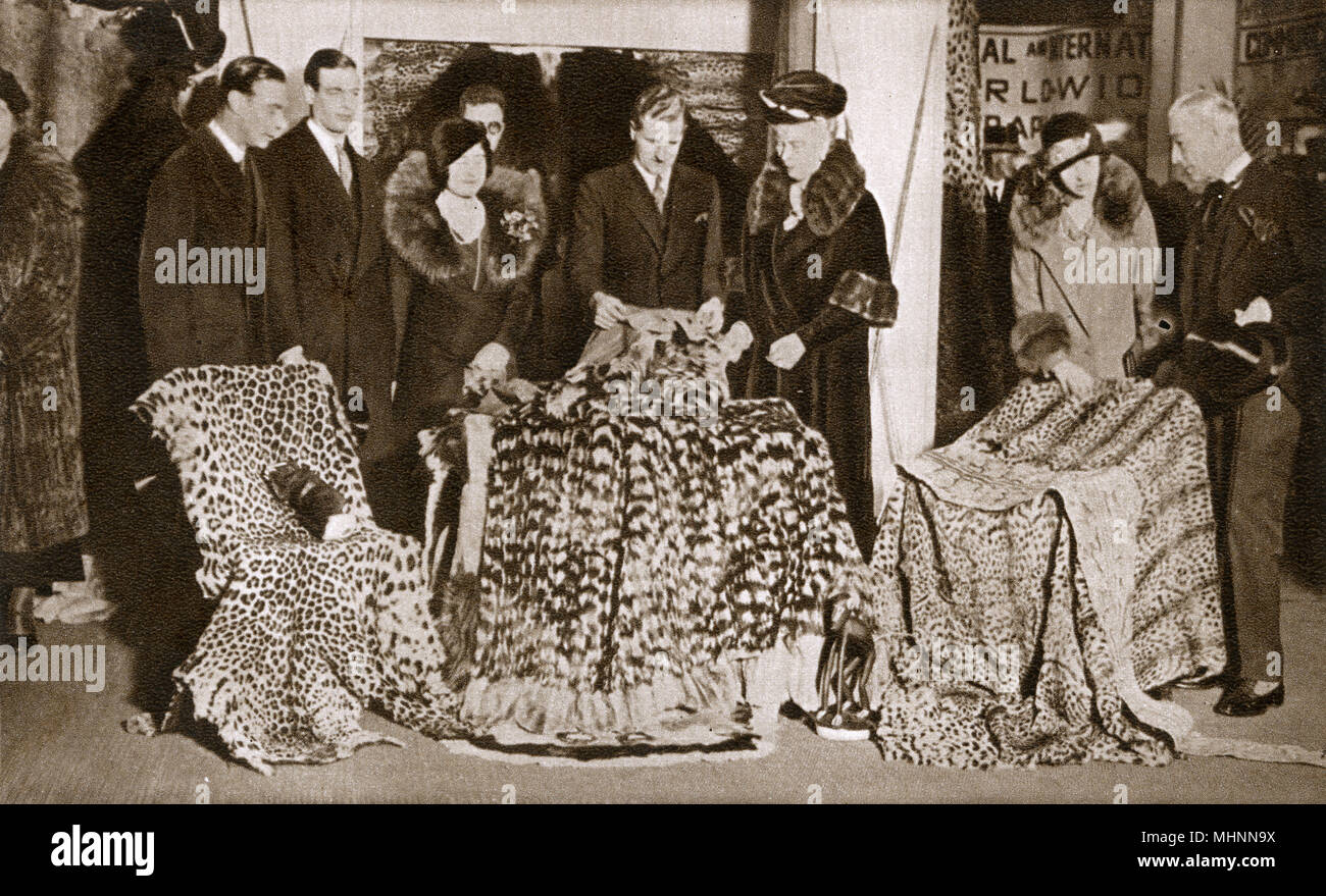 Royal Family-Mitglieder auf der British Industries Fair - 1932 Stockfoto