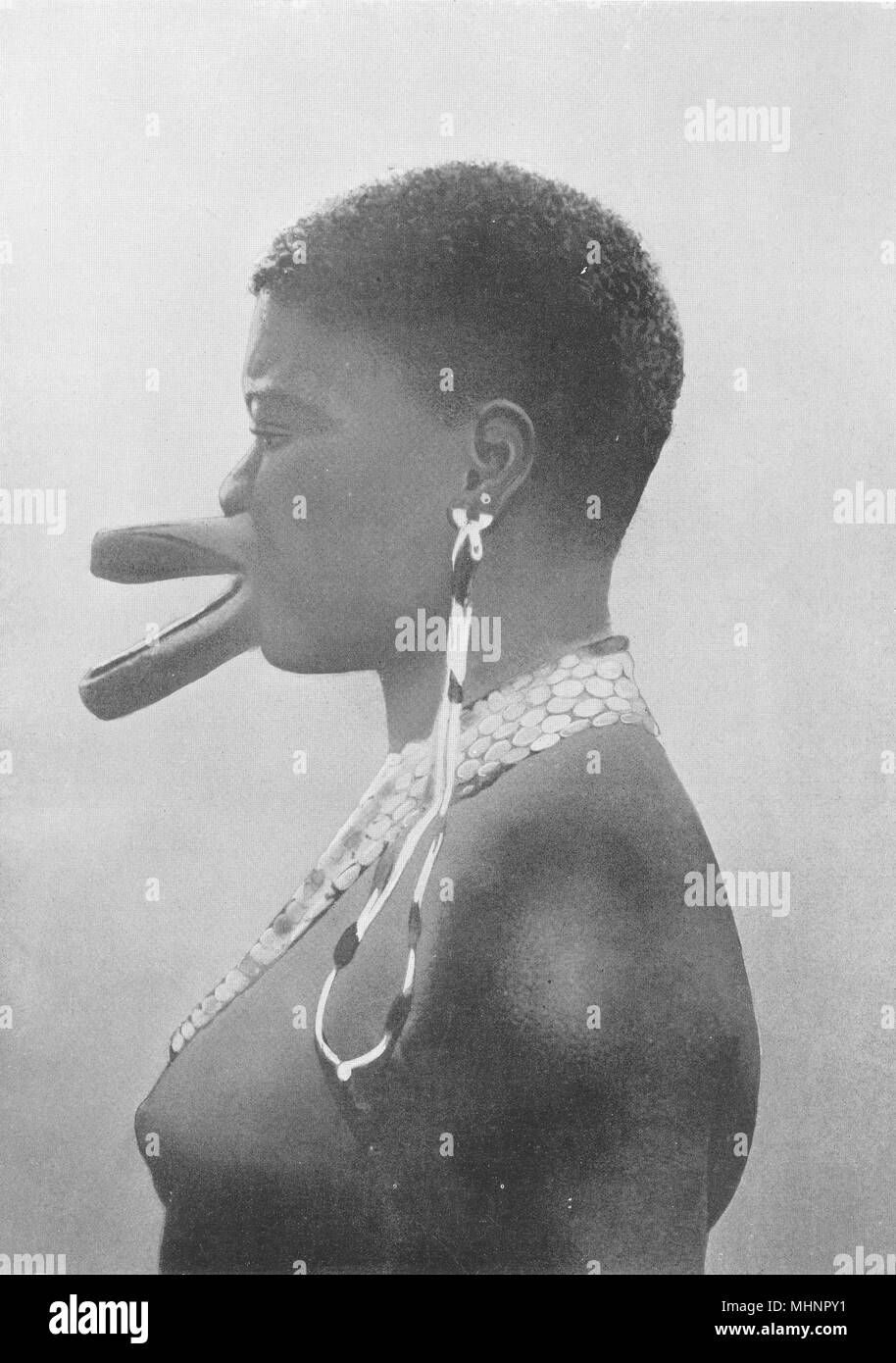 Tschad. Künstliche Verformung; Sara Stamm der Lips-zeichen Schönheit 1900 alten Drucken Stockfoto