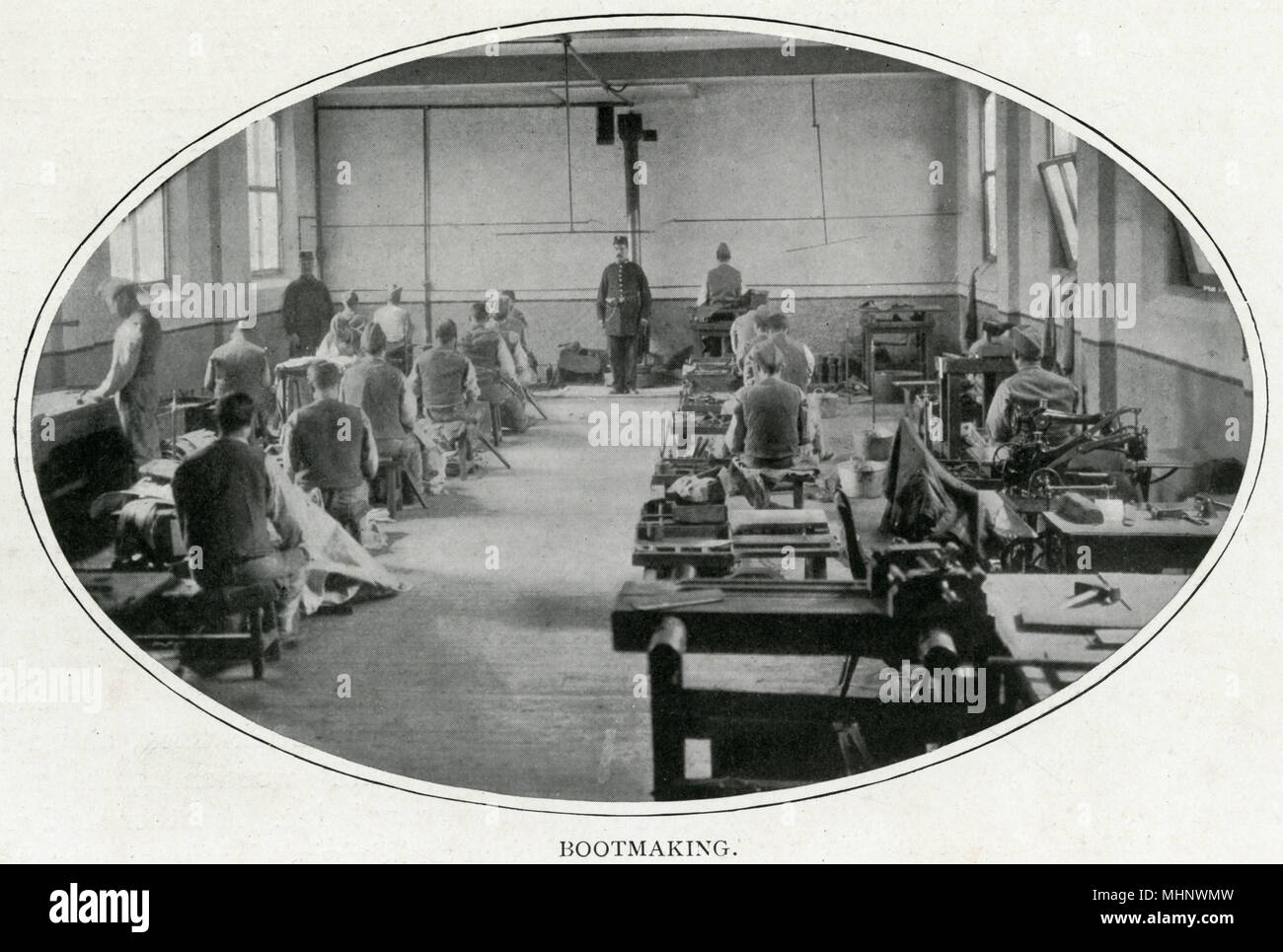 Bootmaking im Wurmwood Scrubs Gefängnis 1900er Stockfoto