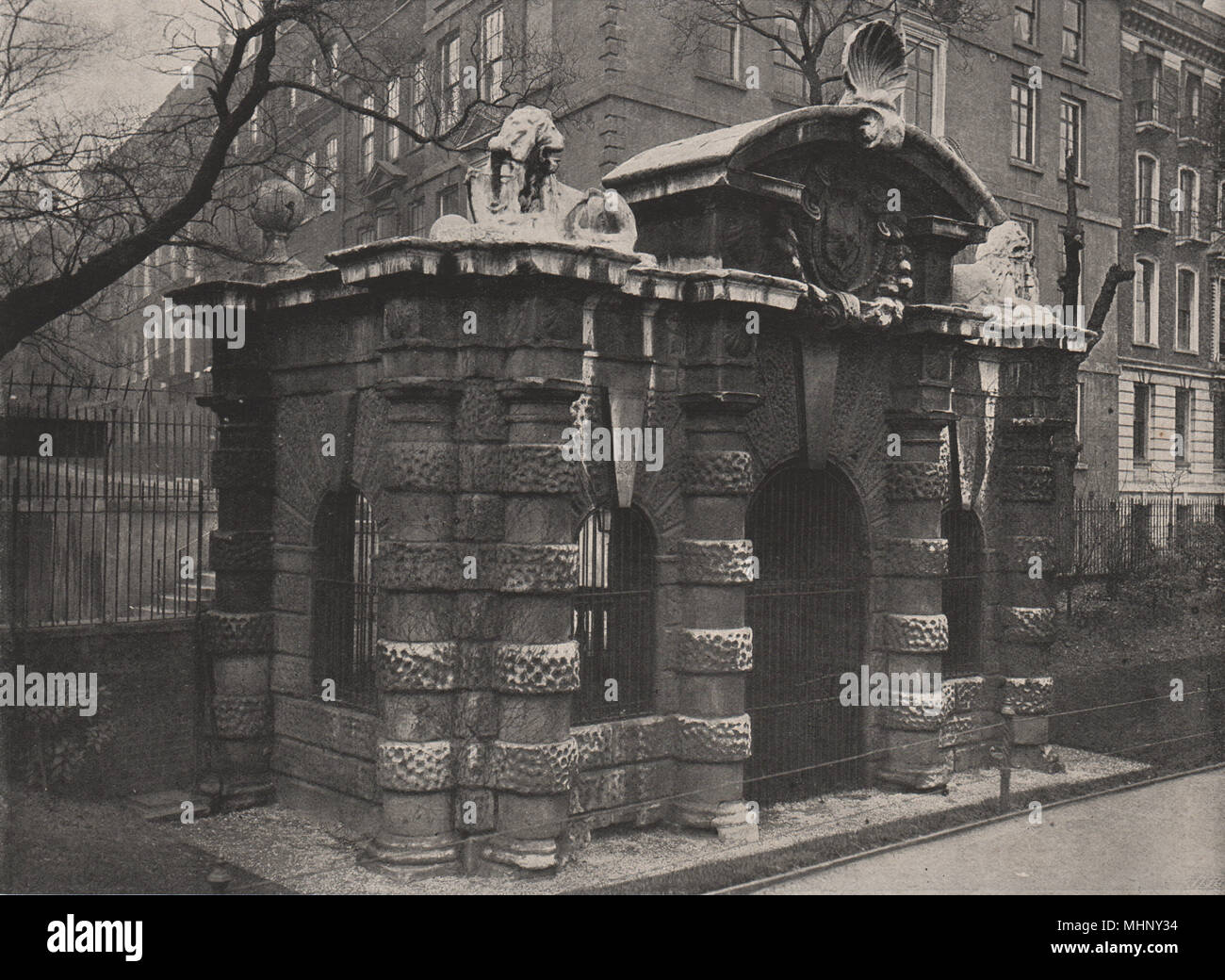 Das alte Tor. London 1896 Antique vintage Bild drucken Stockfoto