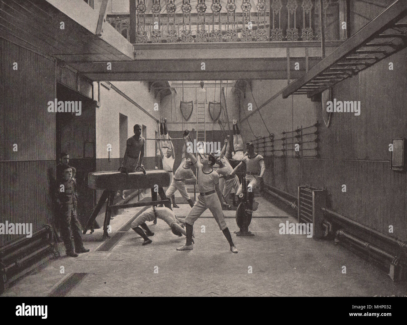 In der Exeter Halle Gymnasium. London 1896 alte antike vintage Bild drucken Stockfoto