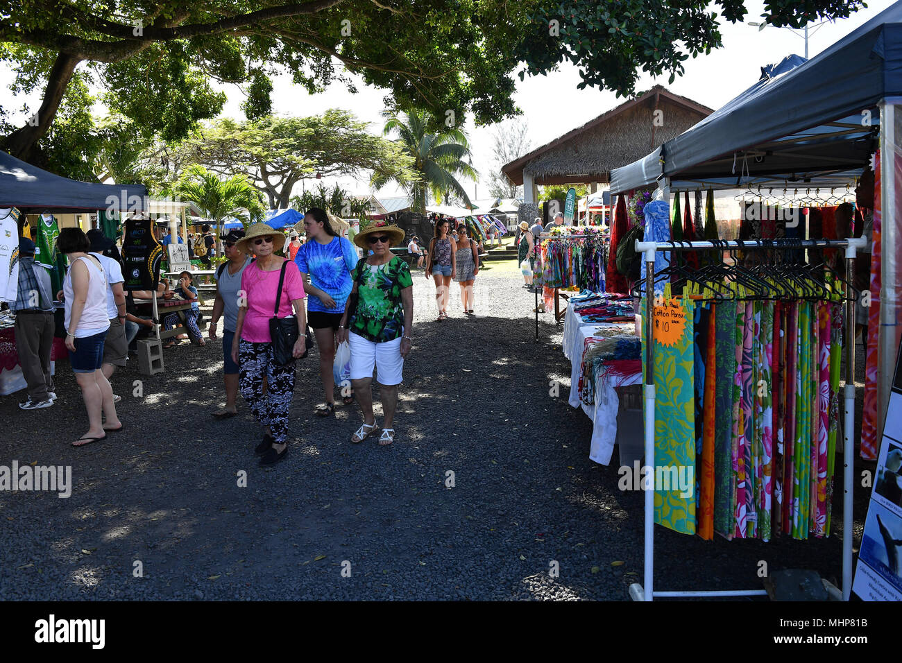 RAROTONGA, COOK INSELN - 19. August 2017 - Punanga Nui kulturelle Markt ist ein 'Muss' für die Besucher zu den Cook Inseln, als es ganz eine kulturelle ist vertreten Stockfoto