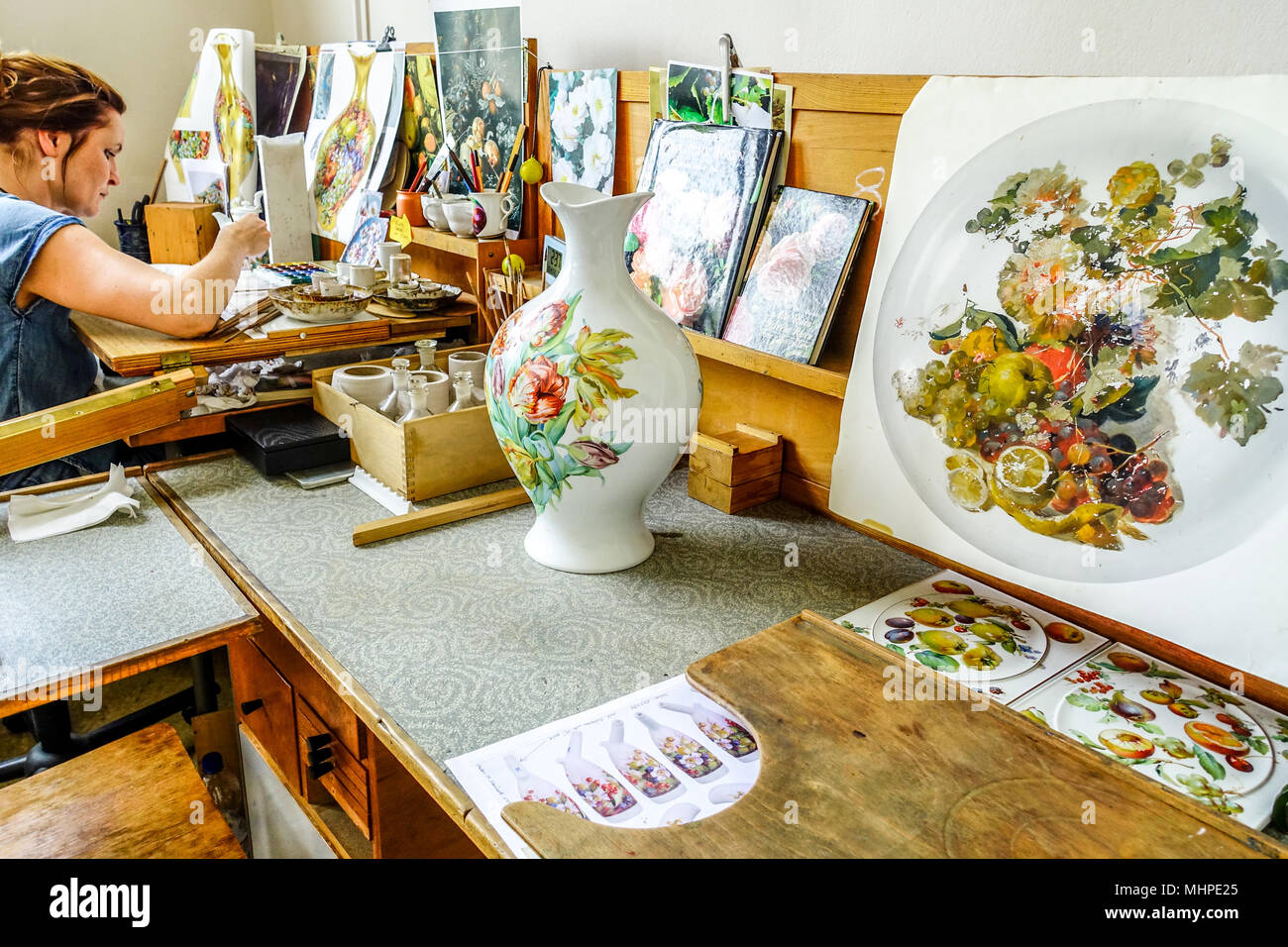 Meissener Porzellan Fabrik, die Frau in der Kunst Workshop, Sachsen, Meißen Deutschland Stockfoto