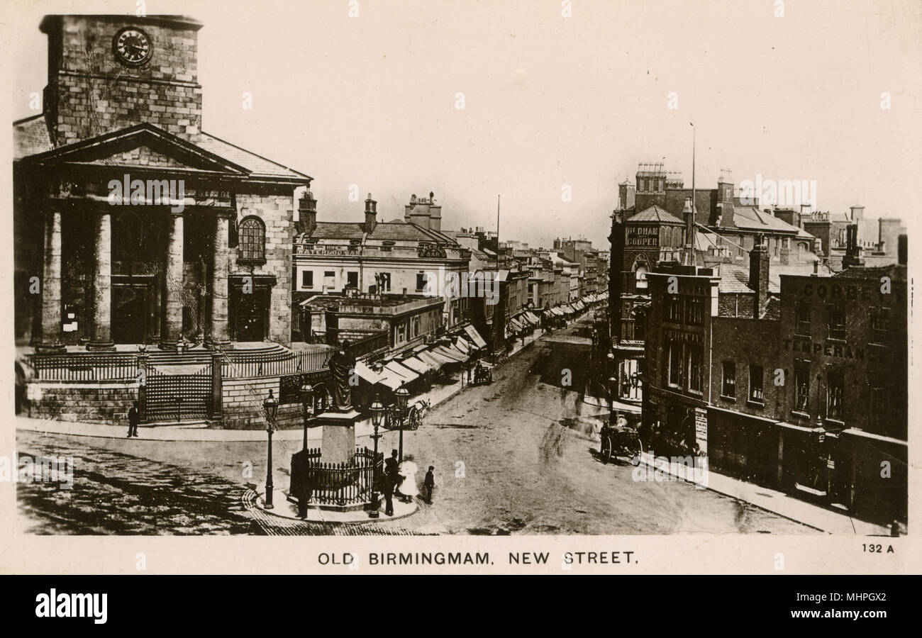 Luftaufnahme von New Street, Birmingham, West Midlands, UK, mit der alten Kirche Christi auf der linken Seite (später abgerissen), die Waterloo Bar (links der Bildmitte), die oldham Cooper Pub (rechts von der Mitte) und Corbett Temperance Hotel (rechts). Datum: ca. 1880 s Stockfoto