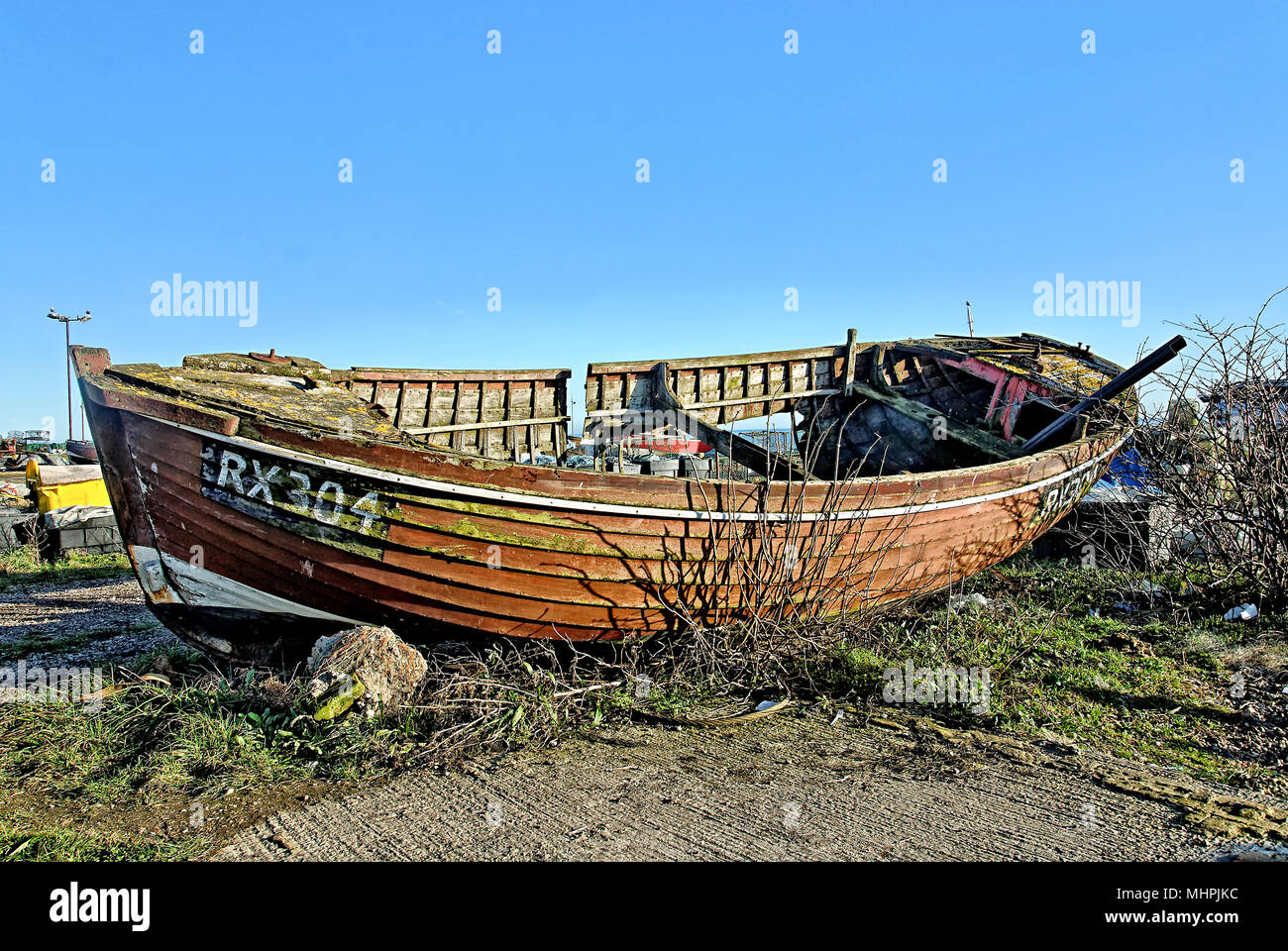 Verfallene Hastings Fischerboot Stockfoto