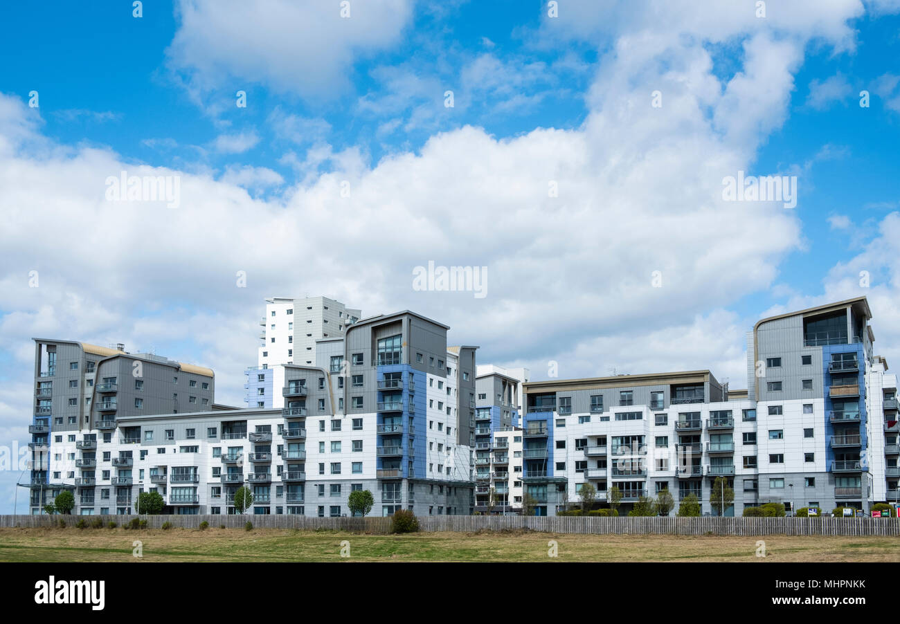 Große, moderne Apartment Blocks an der westlichen Hafen von Leith, Edinburgh, Schottland, Großbritannien Stockfoto