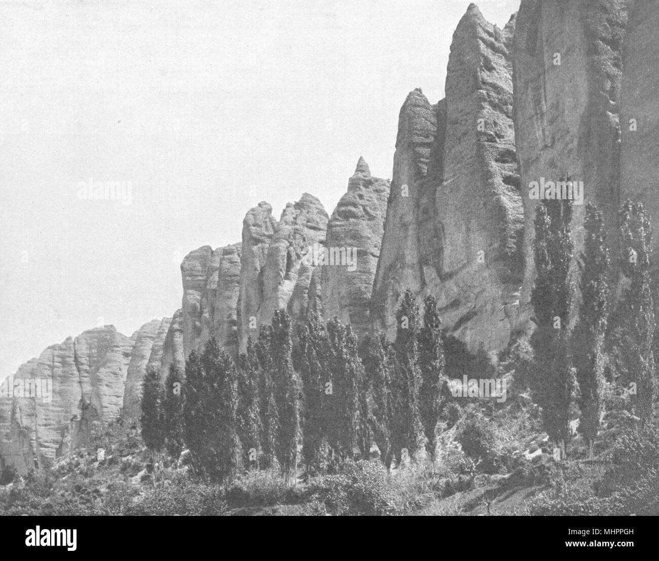 ALPES-DE-HAUTE- Provence. Les Rochers de Mées 1902 alte antike Bild drucken Stockfoto