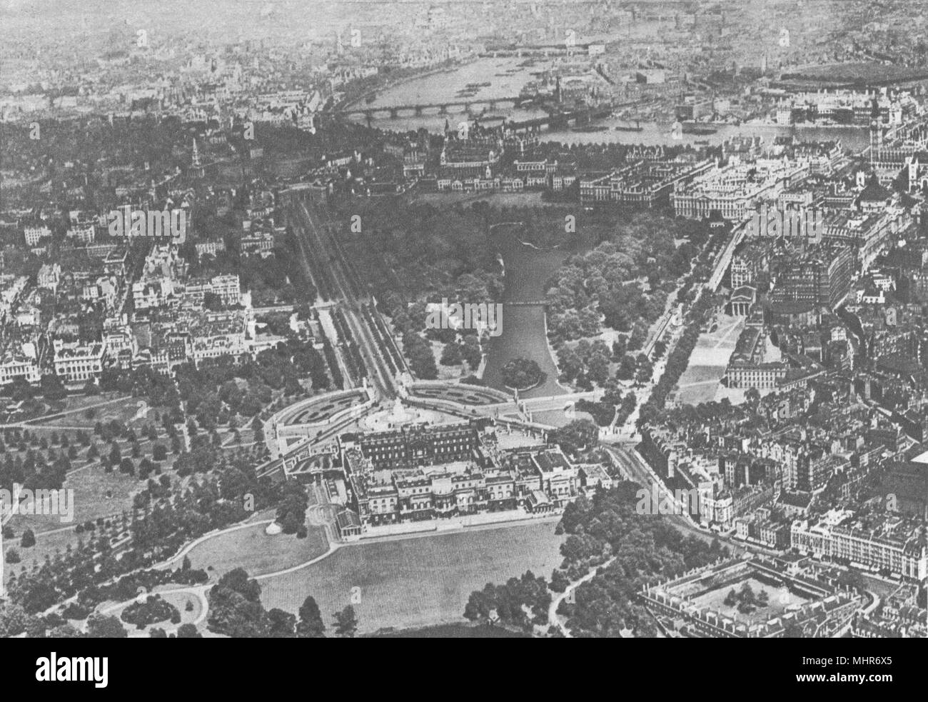 WESTMINSTER. Hyde Landsitz aus dem Flugzeug. Buckingham Palace, St. James's Park 1926 Stockfoto
