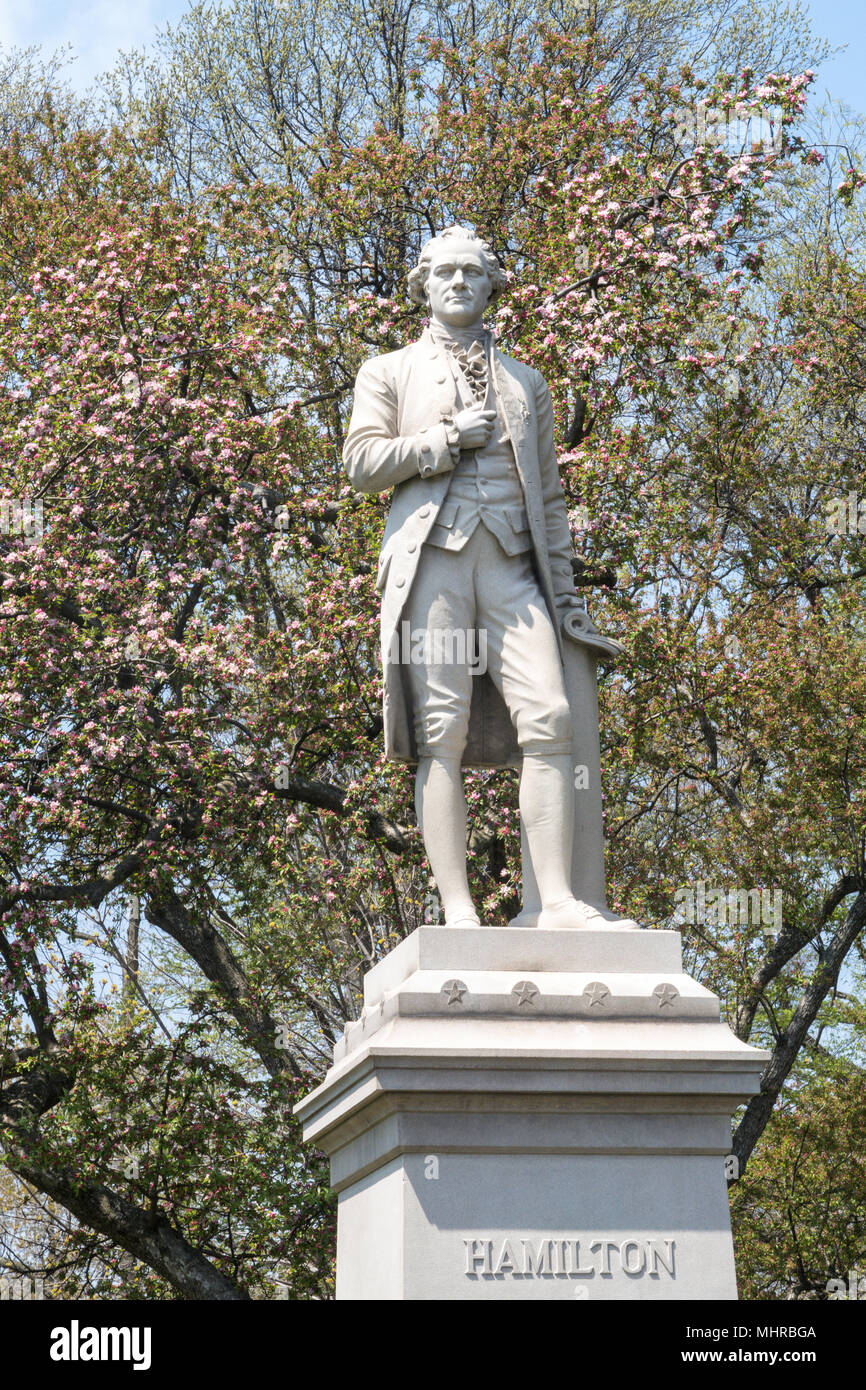 Granit Stehende Figur Uber Life Grosse Von Alexander Hamilton Ist Ein Monument Das Im Central Park New York City Usa Stockfotografie Alamy