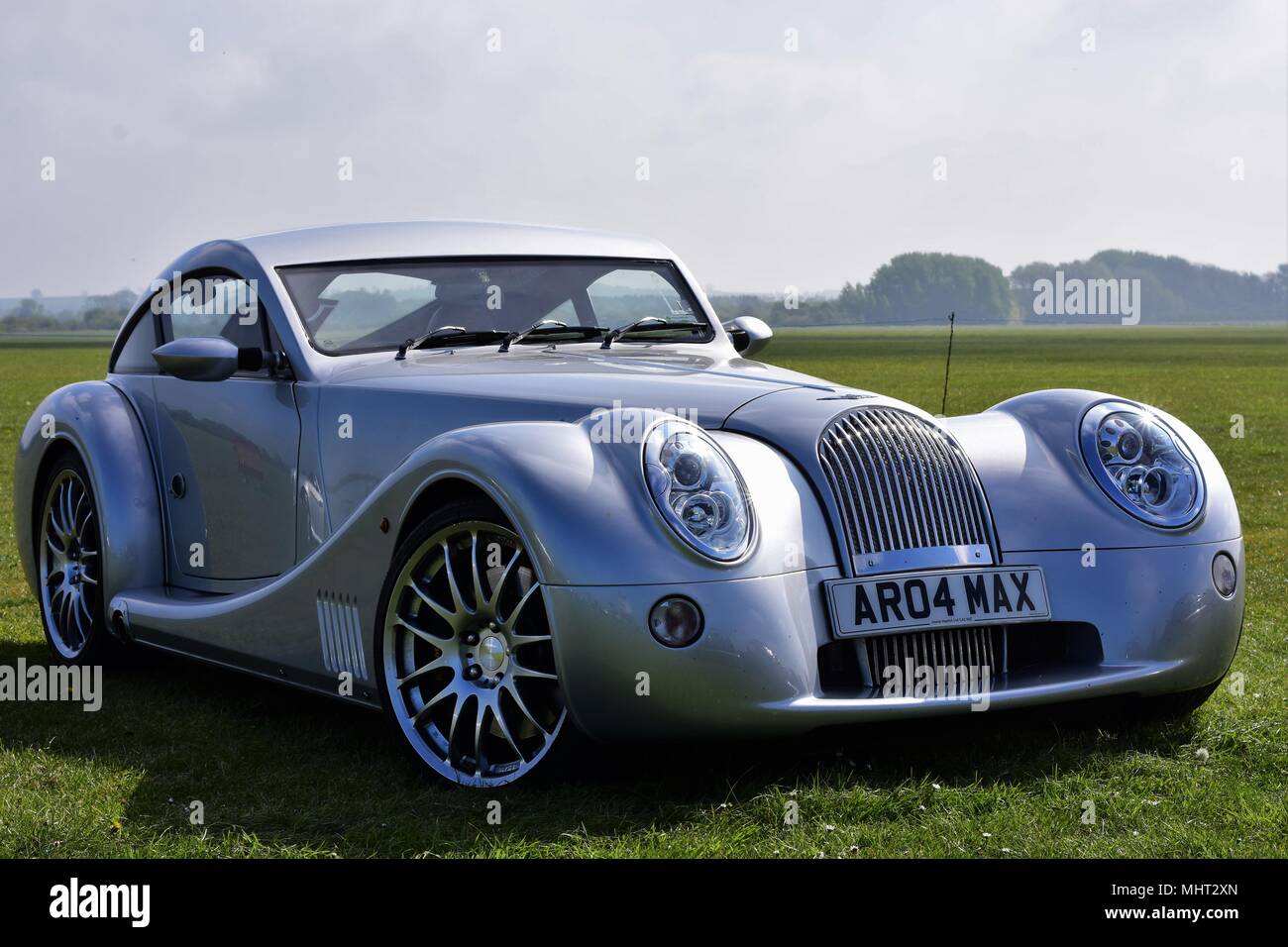 Silber Morgan Aeromax auf Anzeige am Sonntag Jagt an Bicester Erbe in Bicester, Oxfordshire, UK im April 2017 Stockfoto