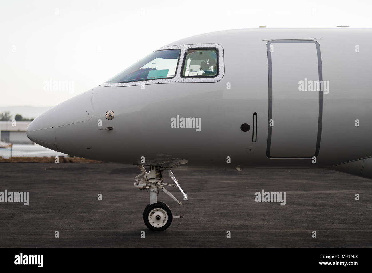 Private Jet an Anschlußklemme Stockfoto