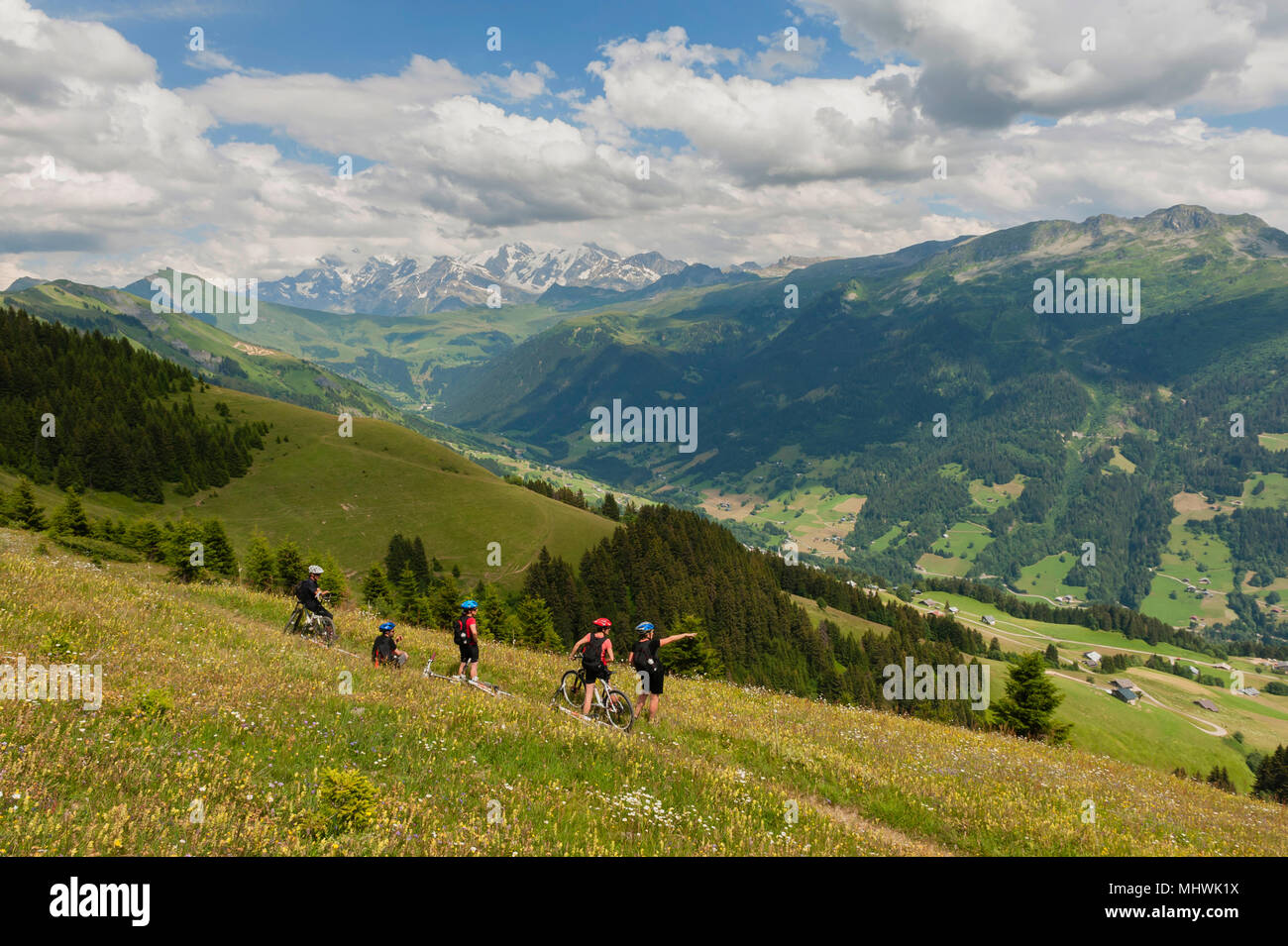 Mountainbiker, Les Saisies, Savoie Departement von Frankreich Stockfoto