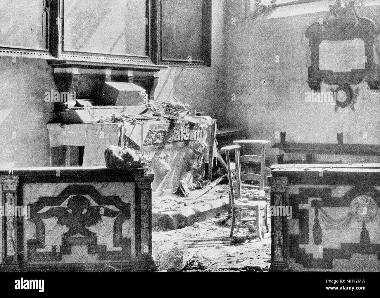 Die Ruinen der Kirche Notre-Dame von Mechelen nach einer Schlacht, 1914, Belgien Stockfoto