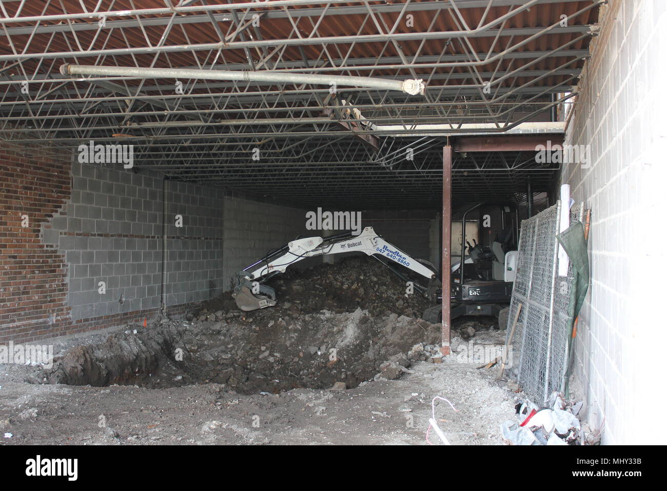 Abbruch und Entkernung eines Gebäudes Weg für eine neue Einrichtung zu machen. Stockfoto