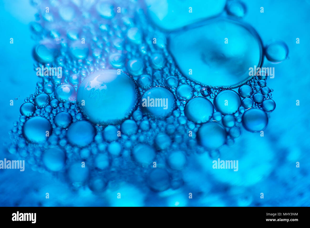 Makro Nahaufnahme der Seifenblasen aussehen wie wissenschaftlichen Bild von Zell- und Zellmembran Stockfoto