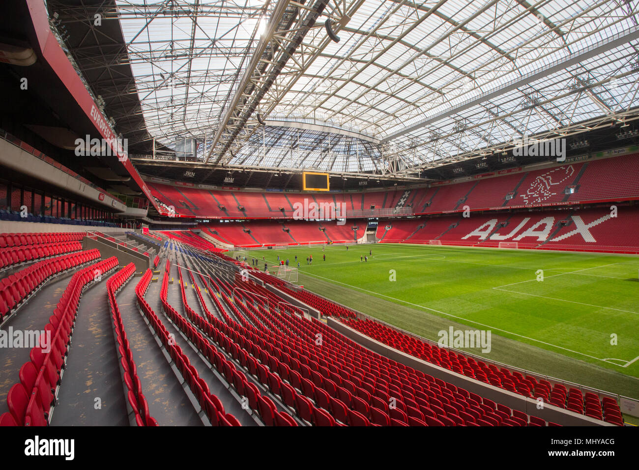 Amsterdam Arena ist das größte Stadion in Holland gebaut von 1993-1996 zum Preis von € 140. Es wird auf die "Johan Cruijff Arena" in 2018-2019 aufgerufen werden. Stockfoto