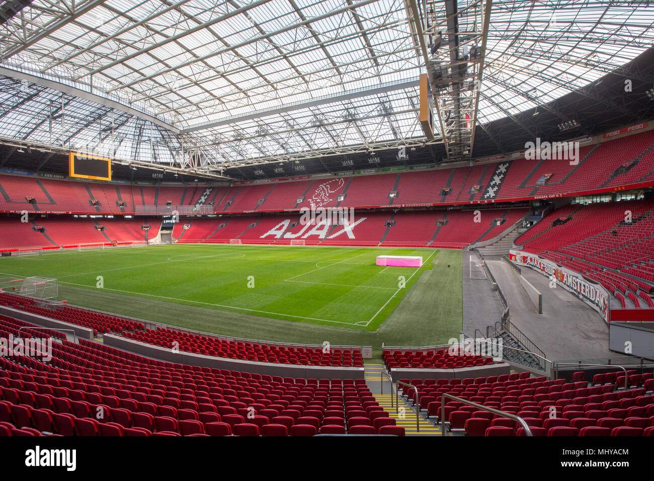 Amsterdam Arena ist das größte Stadion in Holland gebaut von 1993-1996 zum Preis von € 140. Es wird auf die "Johan Cruijff Arena" in 2018-2019 aufgerufen werden. Stockfoto