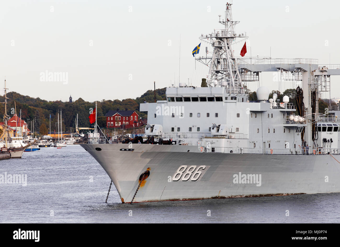 Stockholm, Schweden - 30. September 2015: Die Volksbefreiungsarmee Schiff der Marine AOR-886 Qiandaohu Stockholm besuchen Stockfoto