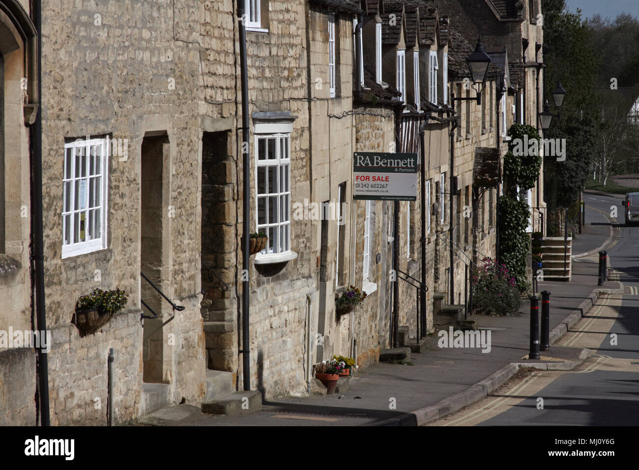 Reihenhaus Cotswold Häuser aus Stein auf winchcombe High Street, Gloucestershire, Stockfoto