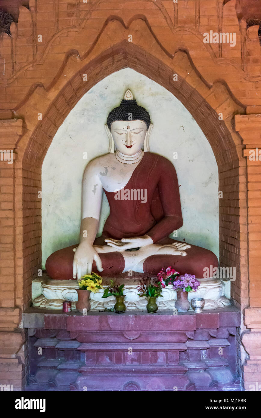 Buddha-Statue in Bagan, Myanmar (Burma) Stockfoto