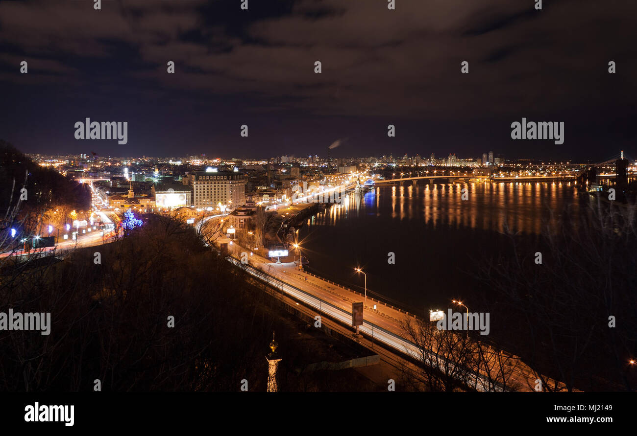 Nachtansicht von Kiew Stockfoto