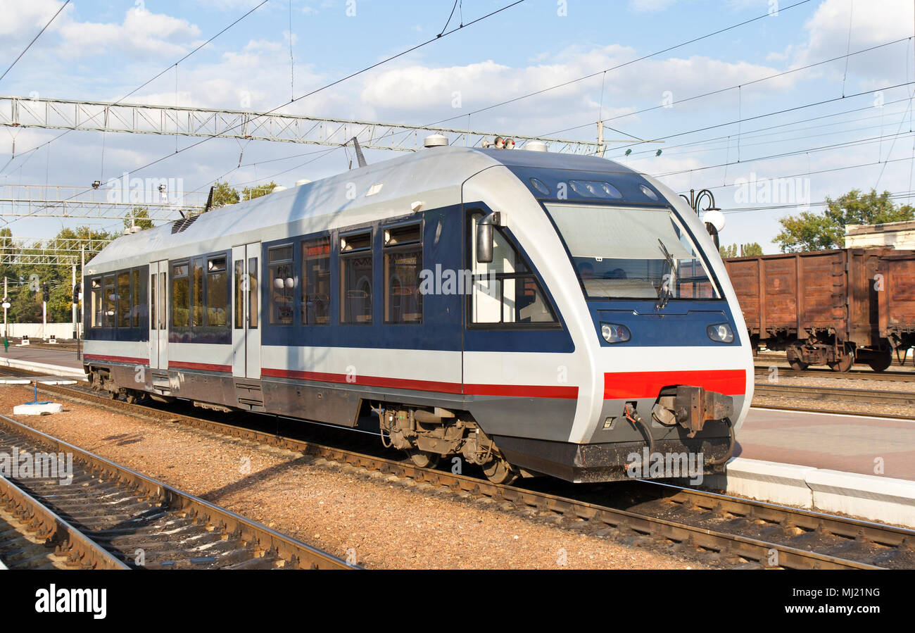 Moderne Triebwagen in Kremenchug, Ukraine Stockfoto